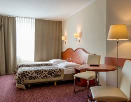 Отель КРАКУС Краков размещение ресторан отдых аквапарк в Кракове