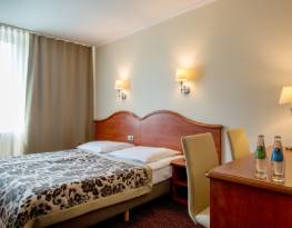 Отель КРАКУС Краков размещение ресторан отдых аквапарк в Кракове