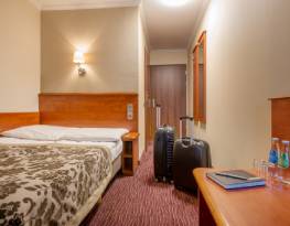 Отель КРАКУС Краков размещение ресторан отдых аквапарк в Кракове