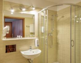 Отель КРАКУС Краков размещение ресторан отдых аквапарк в Кракове