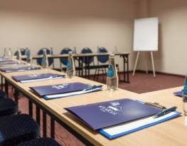 Отель КРАКУС Краков размещение ресторан отдых аквапарк в Кракове