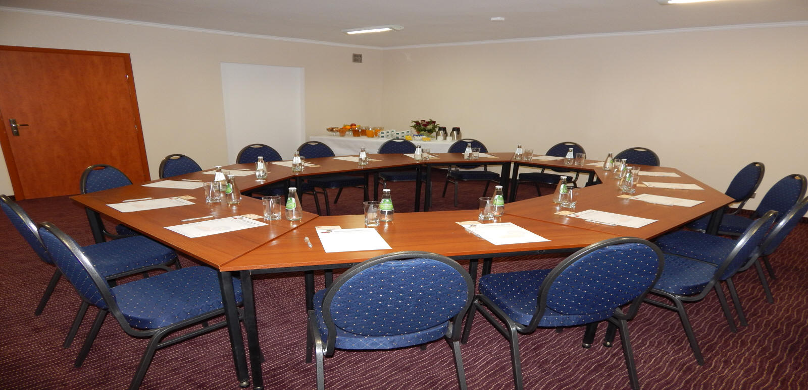 Отель КРАКУС Краков размещение ресторан отдых аквапарк в Кракове